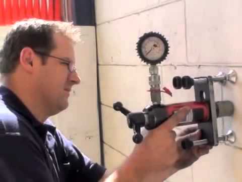 HTC Specialised Tooling Hydrajaw bolt tester for testing anchor bolts in walls