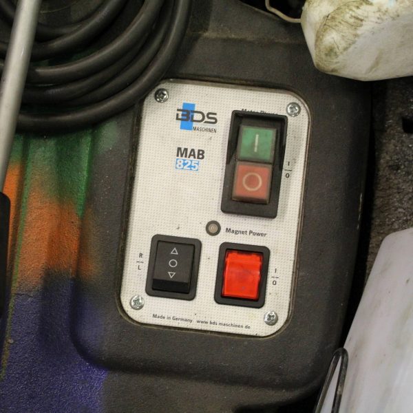 MAB 825 Heavy Duty Magnetic Drilling & Tapping Machine - Image 3