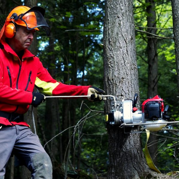 Portable Winch | Petrol-Powered PCW4500 - Image 2